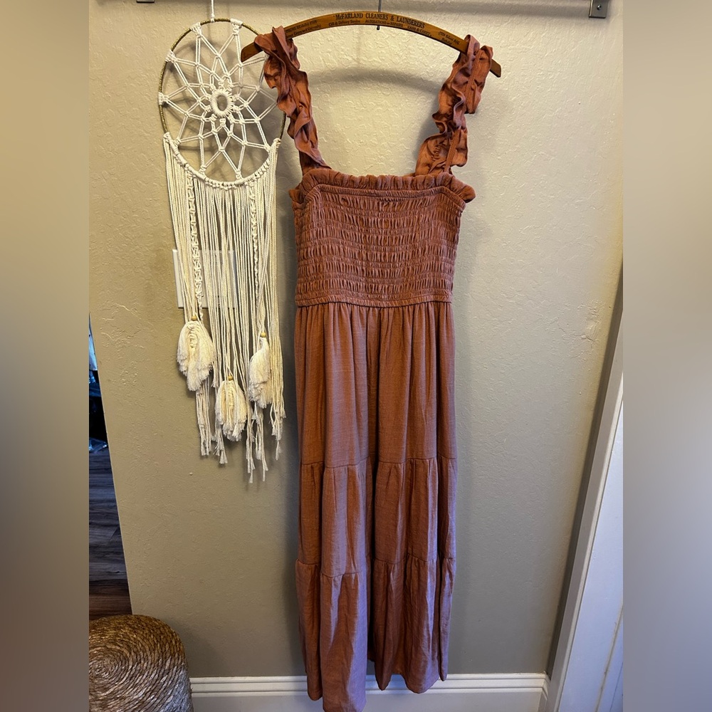 🍑 Love Tree Boutique Smocked Bodice Ruffle Straps Maxi Dress